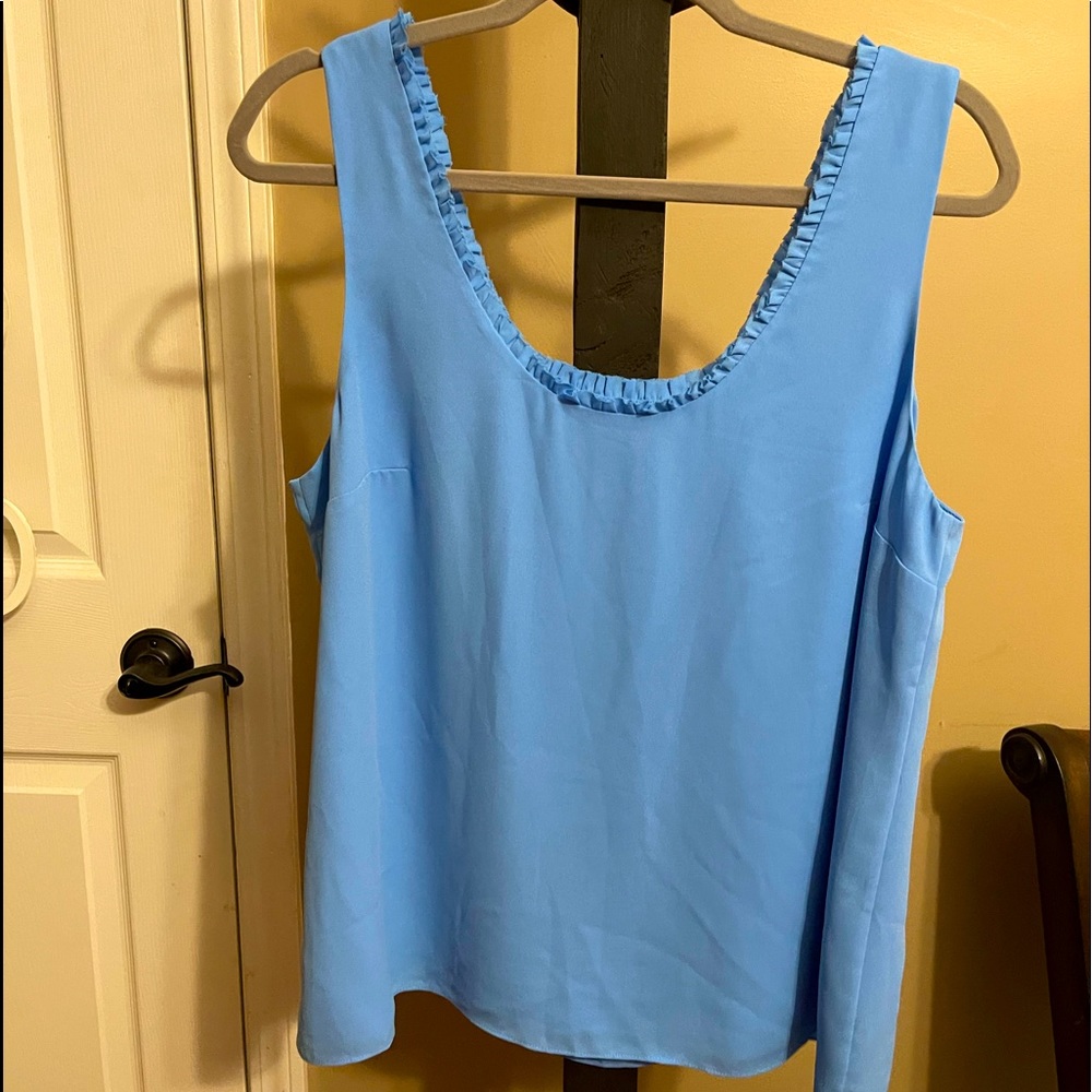 🦋Lilly Pulitzer Tank - Large🦋